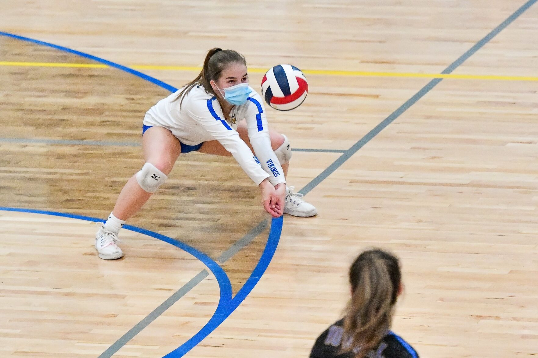10/31/20 - Girls Volleyball - C5 quarter - Francis Howell vs St. Dominic